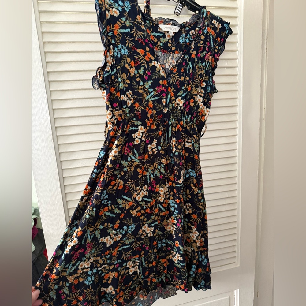 Floral Sleeveless mini dress, tie belt